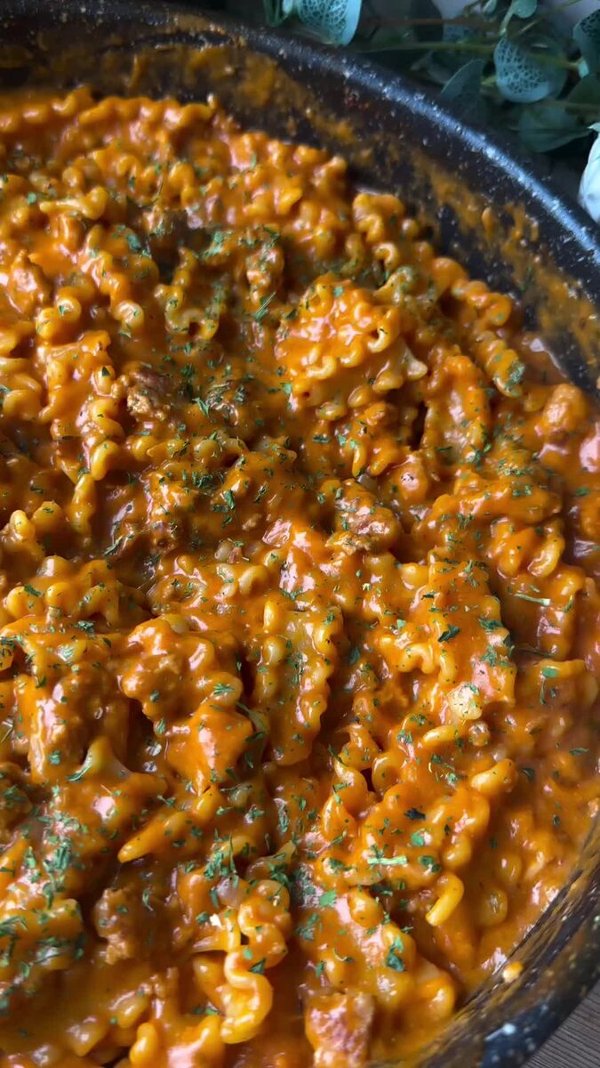 One Pot Sausage and Mozzarella Pasta