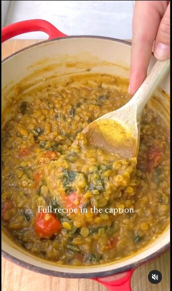 Spinach and Tomato Dahl